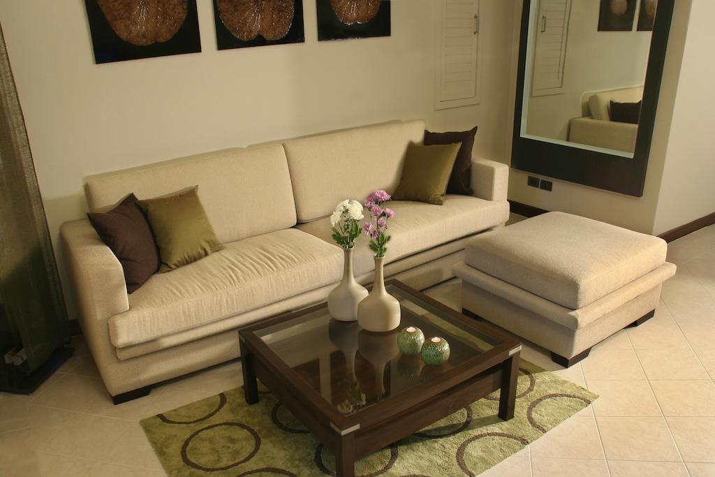 The Gardens Villa Bang Rak Beach  Room photo