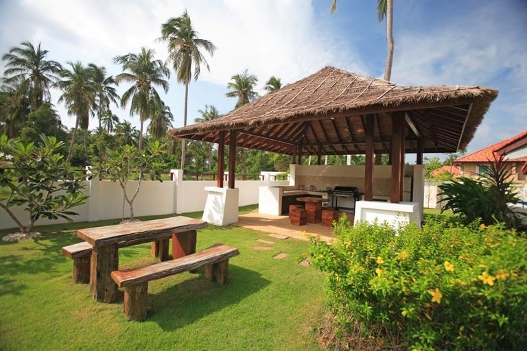 The Gardens Villa Bang Rak Beach  Room photo