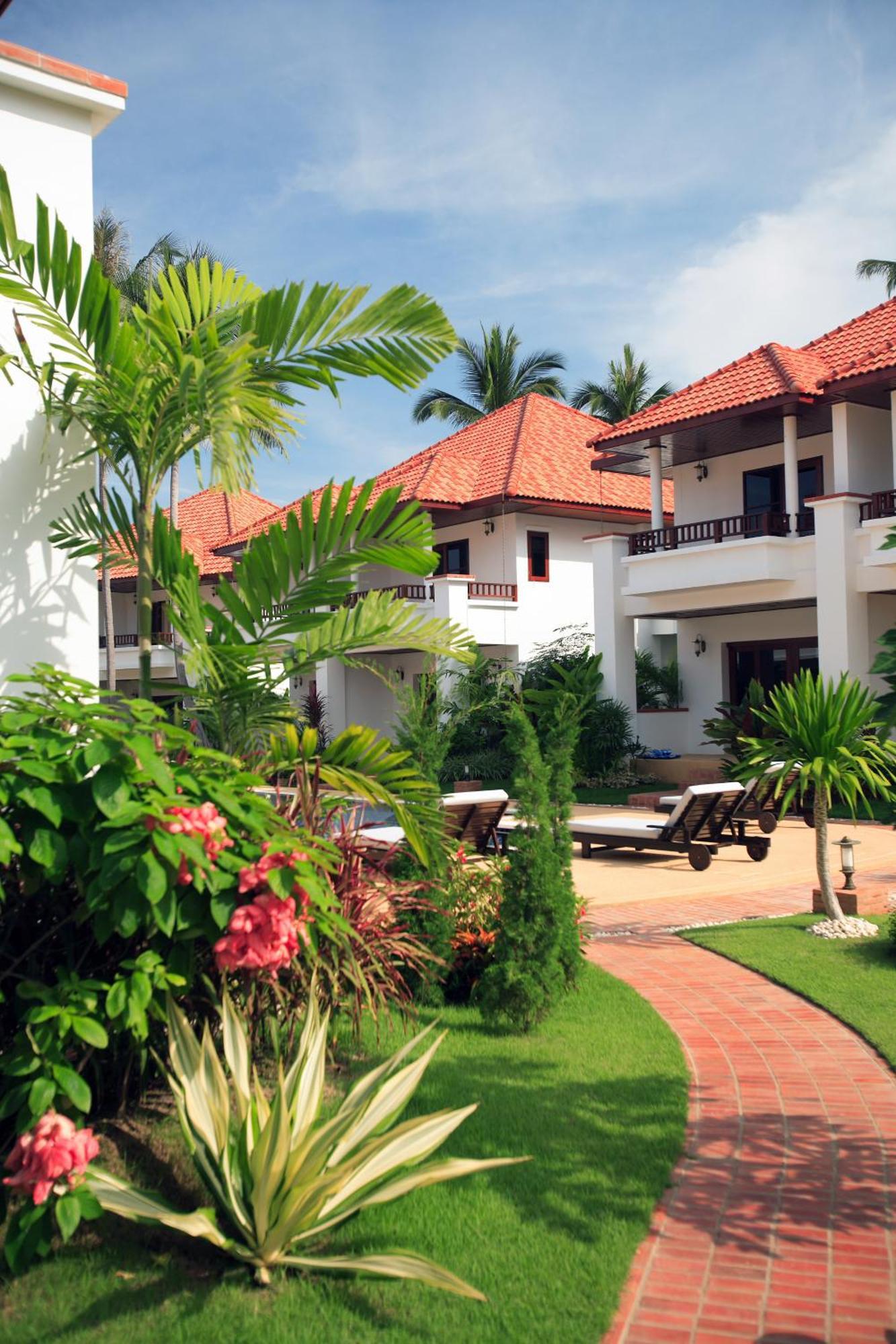 The Gardens Villa Bang Rak Beach  Exterior photo